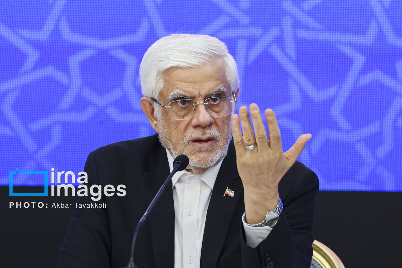 عارف: توانمندی‌های دفاعی امروز کشور فرسنگ‌ها جلوتر از دو ماه