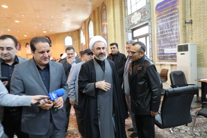 استاندار ایلام: گرهگشایی از چالشهای معیشتی نیازمند مدیریت جهادی است