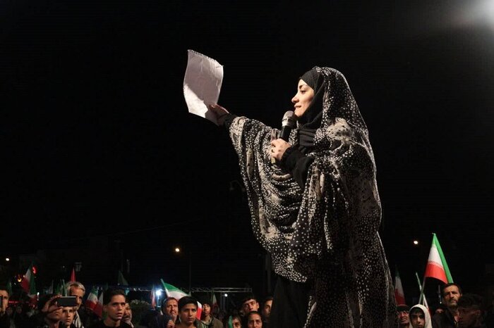 ششمین روز هفته هنر انقلاب میزبان نمایش میدانی شد/ تقدیم به شهدای «ناو دنا»