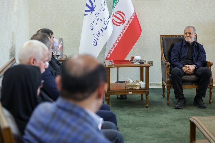 پزشکیان: ورزشکاران نماد عرق ملی و ایستادگی در برابر تهدیدات هستند