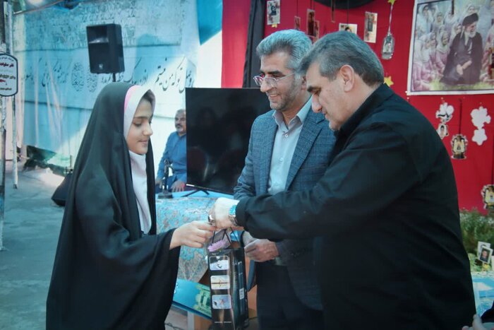 استاندار سمنان: تقویت انگیزه دختران دانشآموز مسیر تداوم موفقیتهای علمی را هموار میکند
