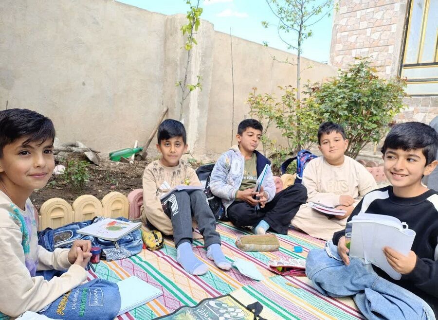 مشق ایستادگی؛ خانه‌هایی که مدرسه شدند