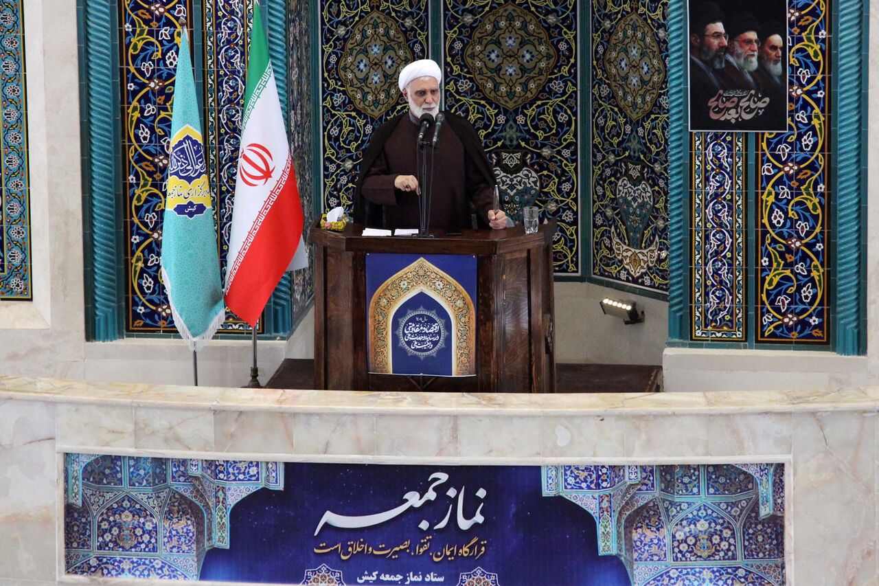 امام جمعه کیش: ایران در عین صلح طلبی، هراسی از جنگ ندارد
