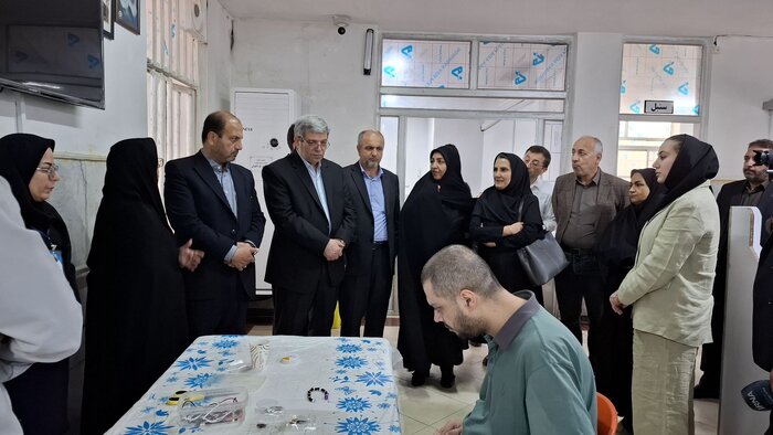 معاون وزیر از مرکز نگهداری دختران بیسرپرست در علیآبادکتول بازدید کرد