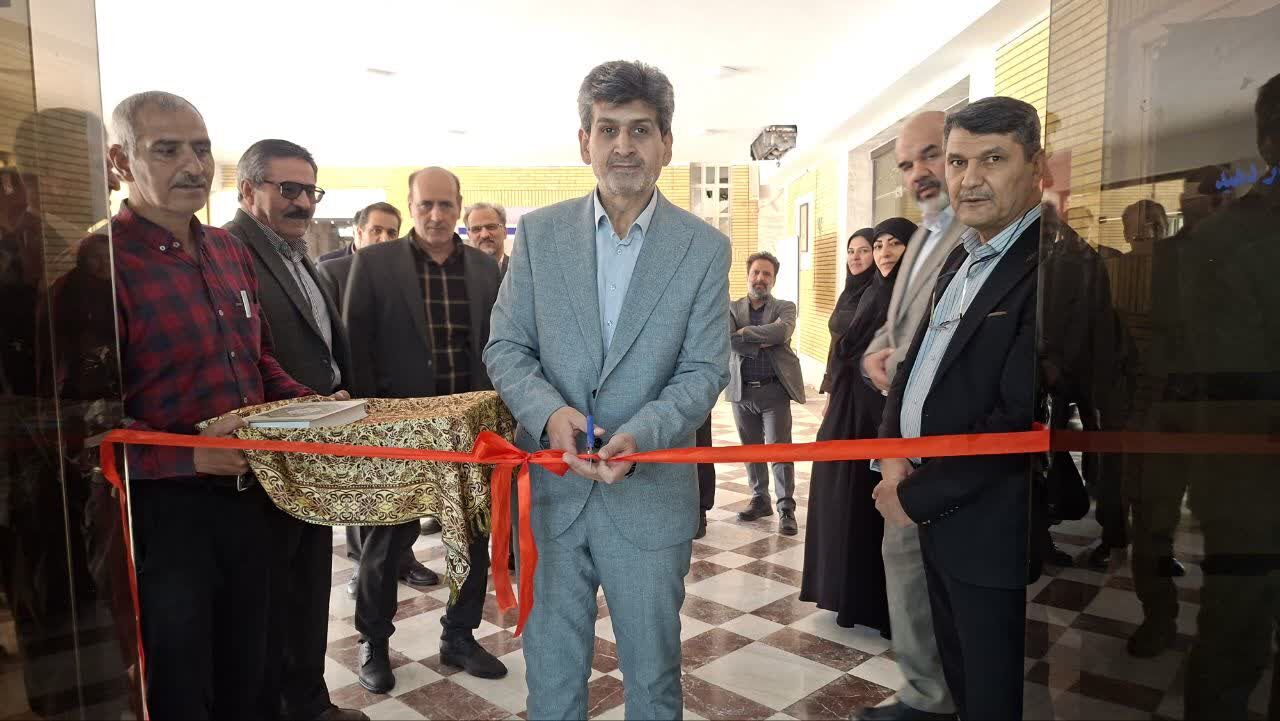 نمایشگاه آثار خوشنویسان هنرمندان استان مرکزی گشایش یافت