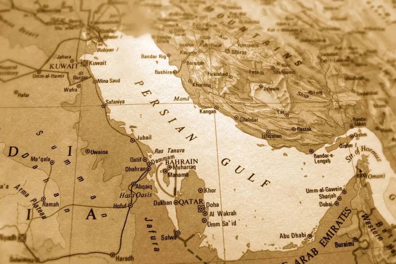 مردم ایران از دیرباز پاسدار امنیت خلیج فارس بودند