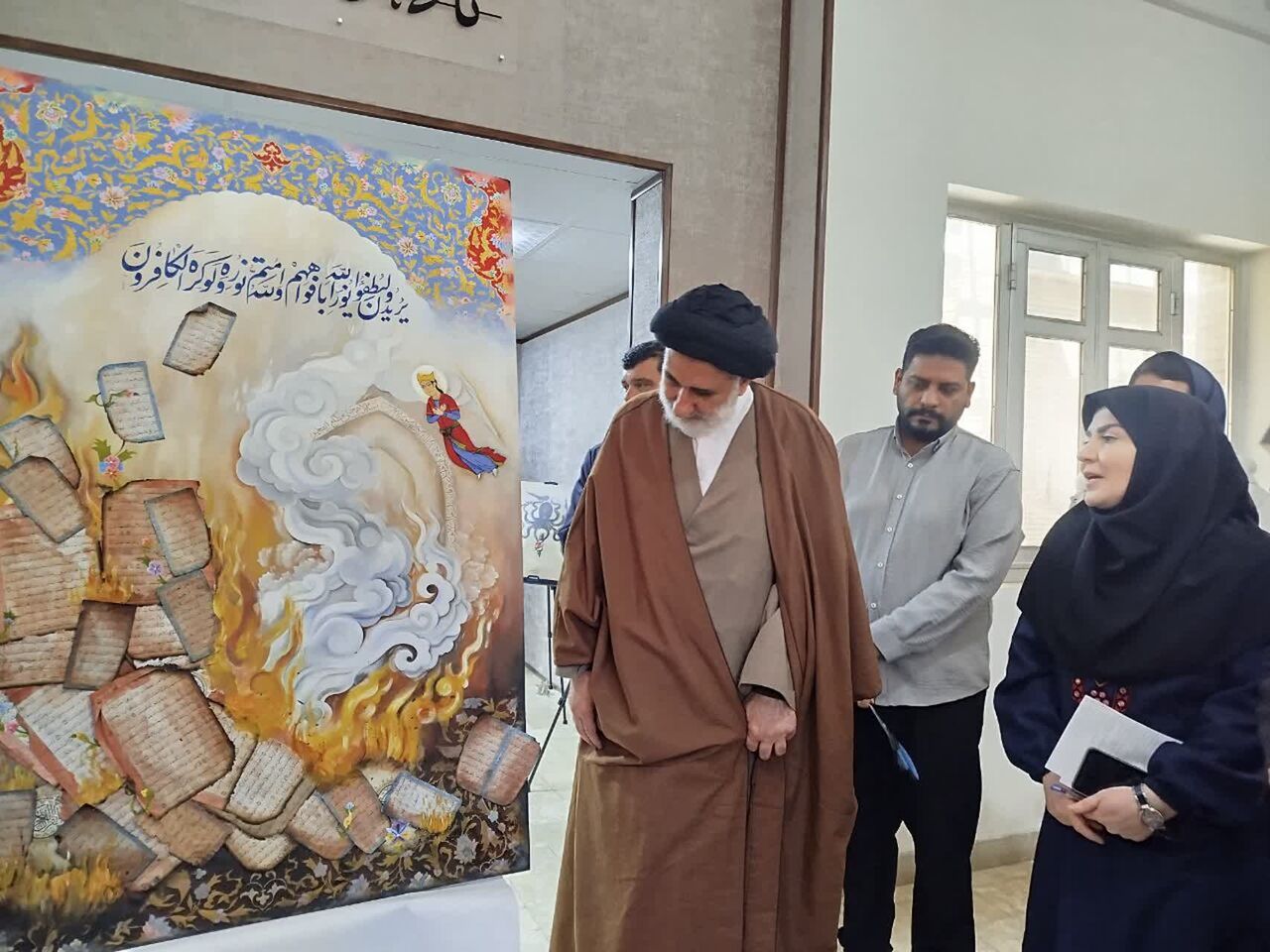 رونمایی از اثر «تجلی نور از خاکستر» در شهرکرد + فیلم