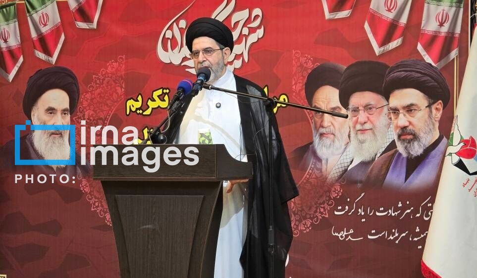 وضعیت خانواده‌های شهدای جنگ تحمیلی ایران مورد توجه آیت‌الله سیستانی است