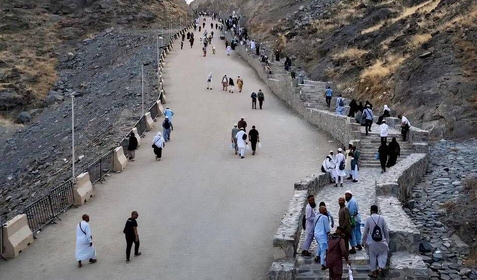 صعود به غار حرا تسهیل شد