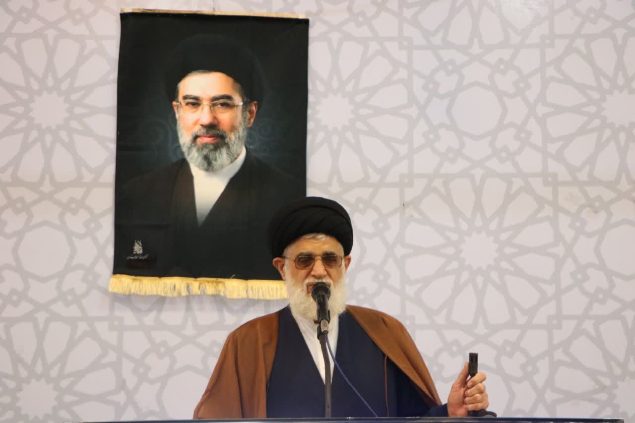 امام جمعه انزلی: دشمن با دروغ پراکنی بدنبال شکست وحدت و انسجام ملی است