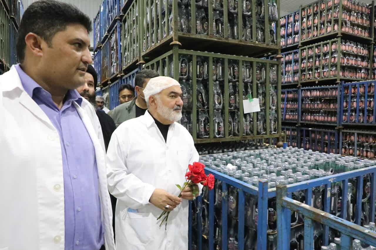 استاندار خوزستان: ثبات شغلی، هدیه دولت چهاردهم به کارگران است