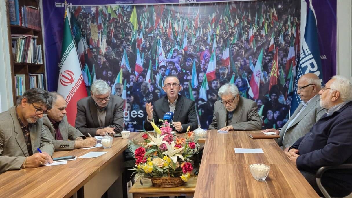 فیلم| شعرای اردبیل در ایرنا حماسه ایران سرودند