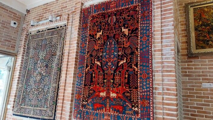 نقش فرش ماهیریزه ملایر؛ گنجینهای از اصالت