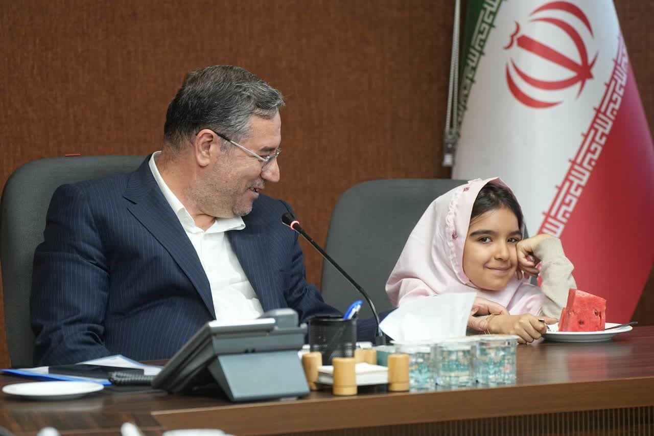 خدمت و صیانت از خانواده شهدای کارگری وظیفه‌ای همیشگی است