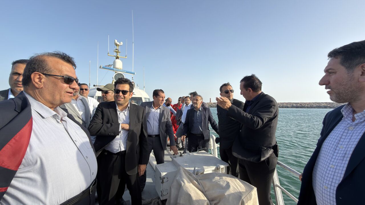 بازدید کمیسیون عمران مجلس از بنادر غرب هرمزگان؛ با تأکید بر توسعه زیرساخت‌ها