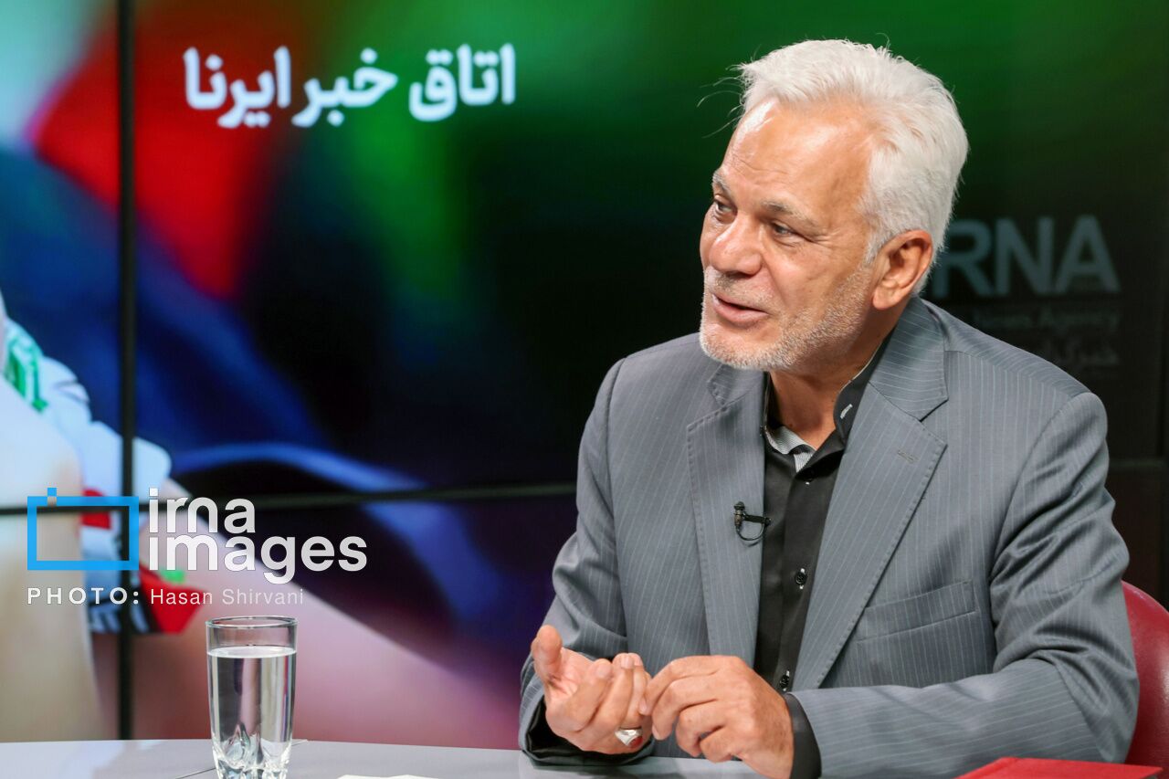 طلایی: ایران ۹۰ میلیون جانفدا دارد/  صاحبان تریبون مراقب خط اختلاف‌افکنی دشمن باشند