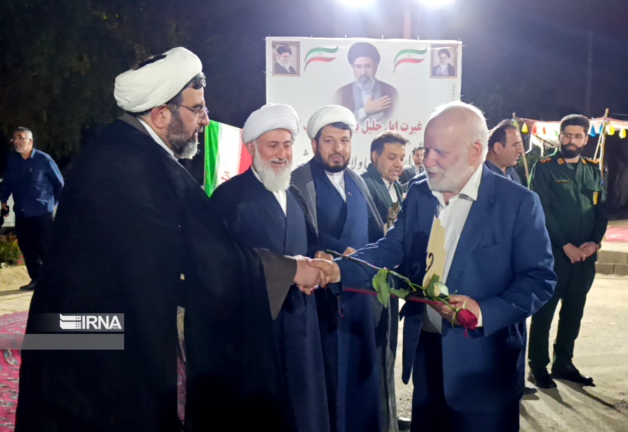 فیلم| تجلیل از پیشکسوتان فرهنگی خوزستان در گردهمایی بهون بختیاری اهواز