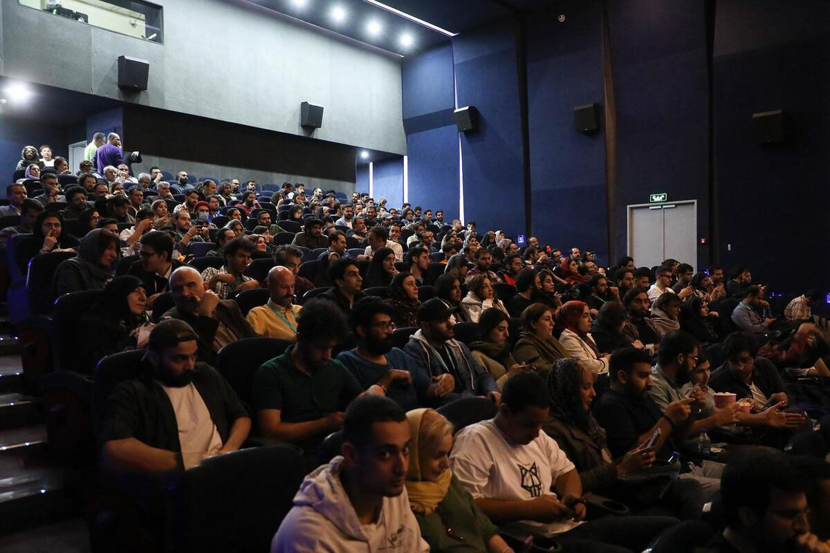 شناور شدن بلیت‌ سینما برای تماشاگری که نیست!
