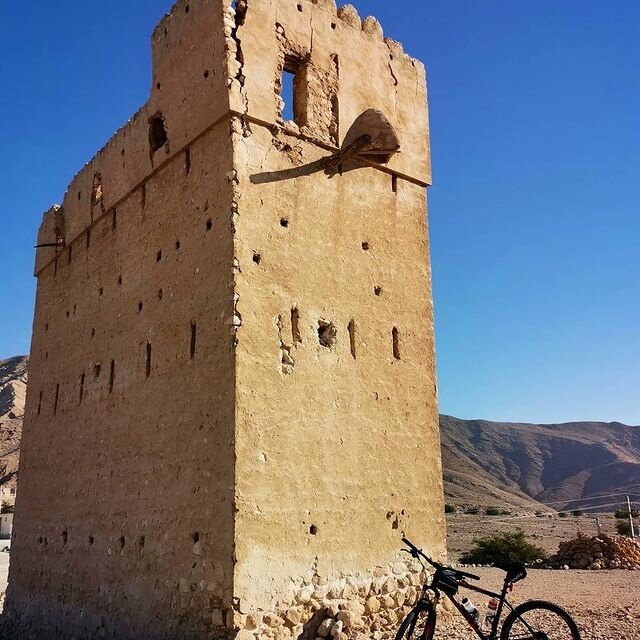 بُرج تاریخی گریکوه؛ یادگار معماری نظامی در بستک