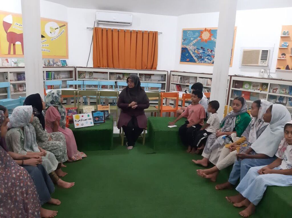 سنگر آرامش کودکان در خراسان‌ جنوبی؛ از «نذر کتاب» تا طنین قصه«آرش کمانگیر»