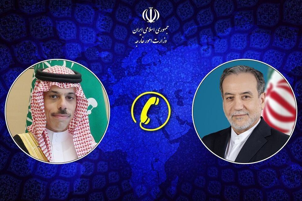 وزيرا خارجية إيران والسعودية يؤکدان على التعاون الإقليمي لمنع التصعيد في المنطقة وزيرا خارجية إيران والسعودية يؤکدان على التعاون الإقليمي لمنع التصعيد في المنطقة