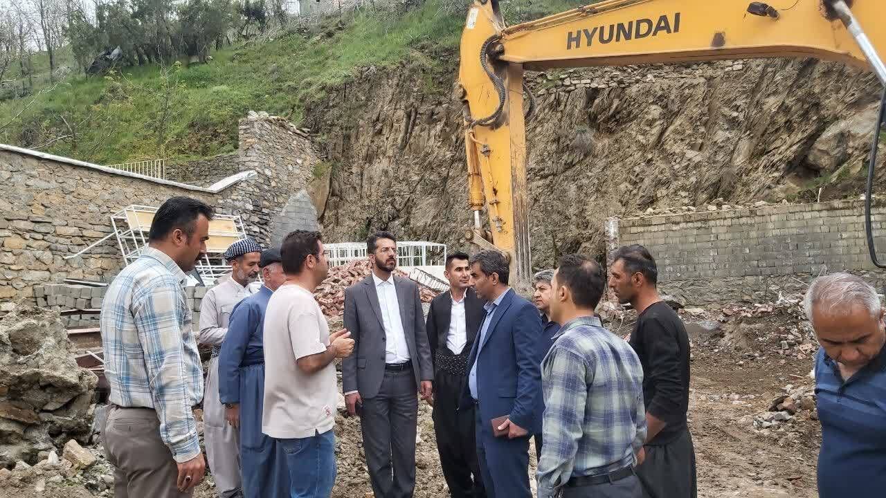 سه هزار و ۳۰۰ واحد مسکونی و تجاری بانه بر اثر حملات دشمن آسیب دید
