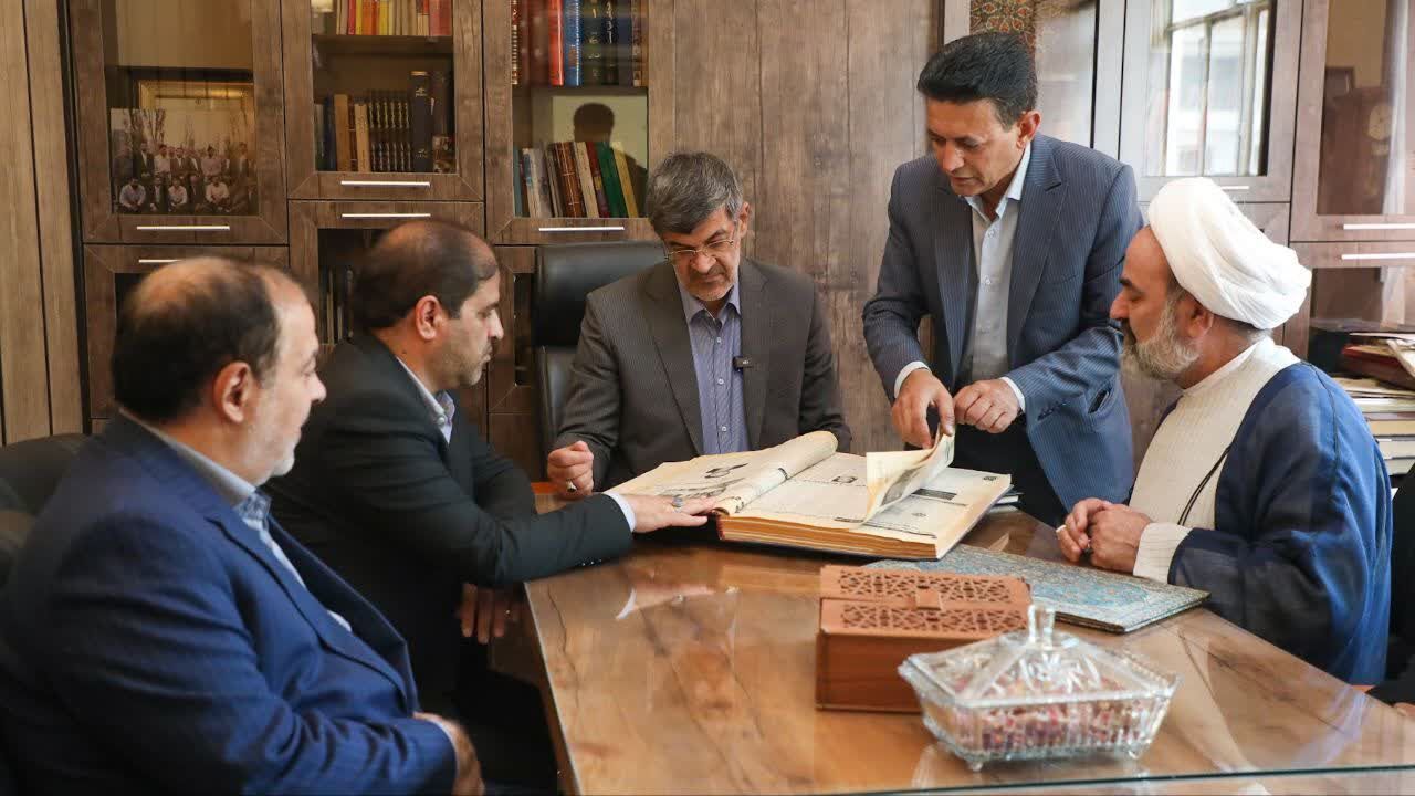 استاندار یزد: خبرنگاران و تحلیل‌گران از دایره انصاف خارج نشوند