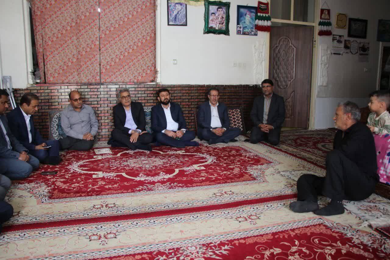 سرپرست معاونت سیاسی استانداری فارس: روحیه ایثار و شهادت بزرگترین دارایی ملت ایران است