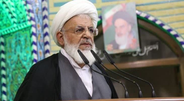 امام جمعه یزد: حضور در خیابان‌ها موجب شکست توطئه دشمن است