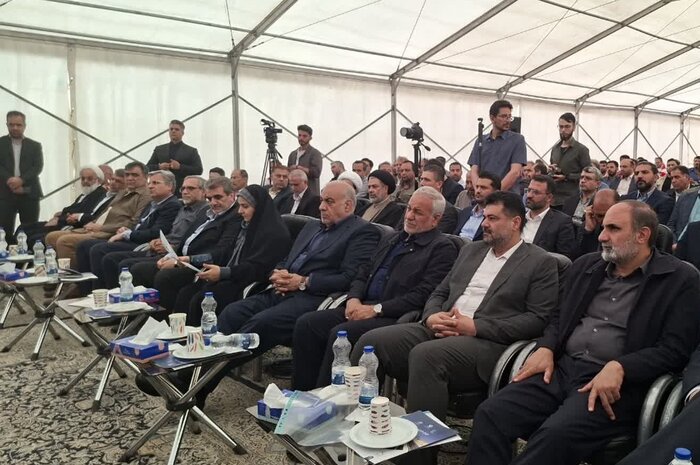 وزیر راه و شهرسازی وارد سمنان شد