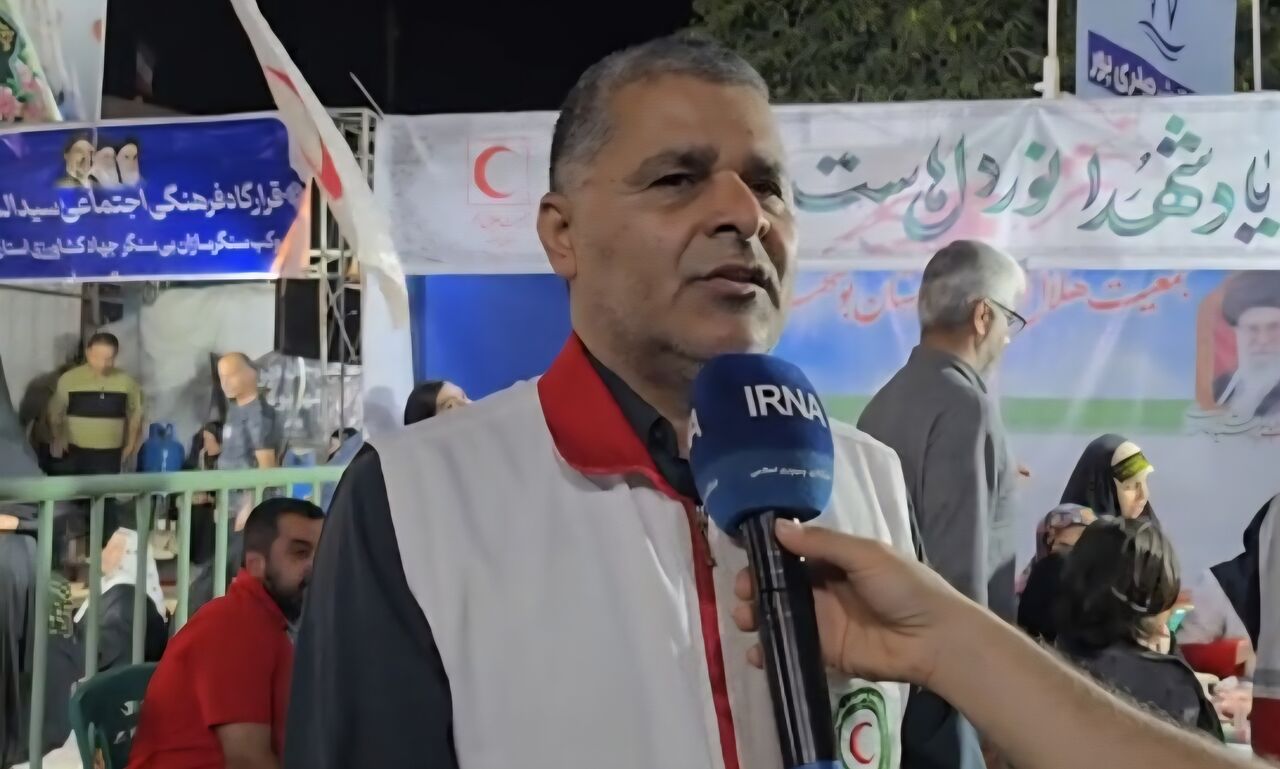 فیلم| ایستگاه سلامت هلال احمر پای ثابت تجمع شبانه بوشهری‌ها