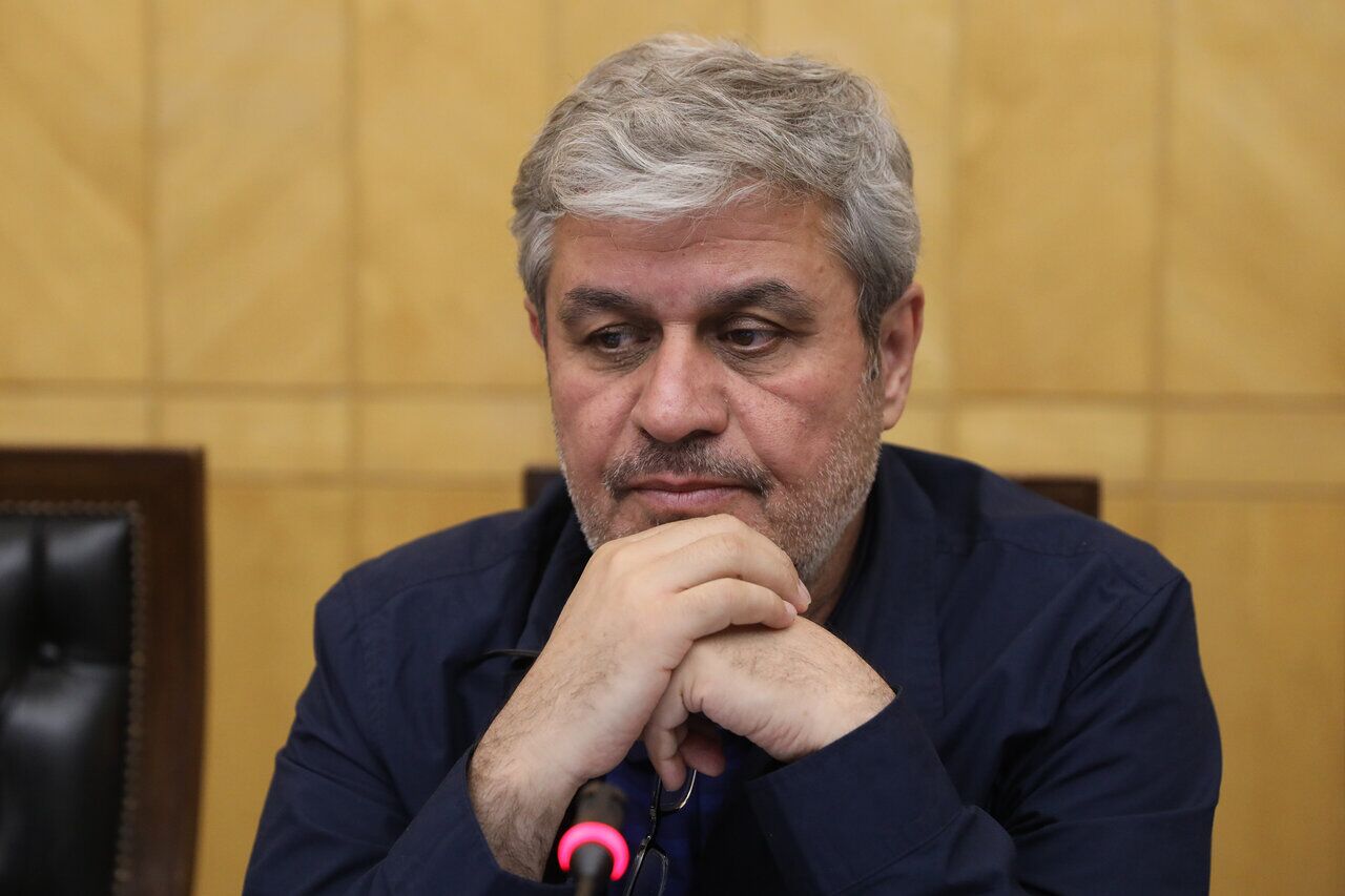 تاجگردون: منابع اضافه فروش نفت برای معیشت، کالابرگ و تقویت دفاعی هزینه می‌شود