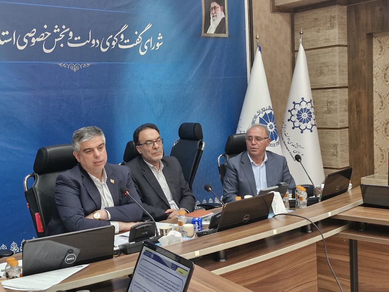 عبور از اوج جنگ اقتصادی با راهکارهای میانبر/ برگزاری نشست ملی دولت و بخش خصوص در اراک