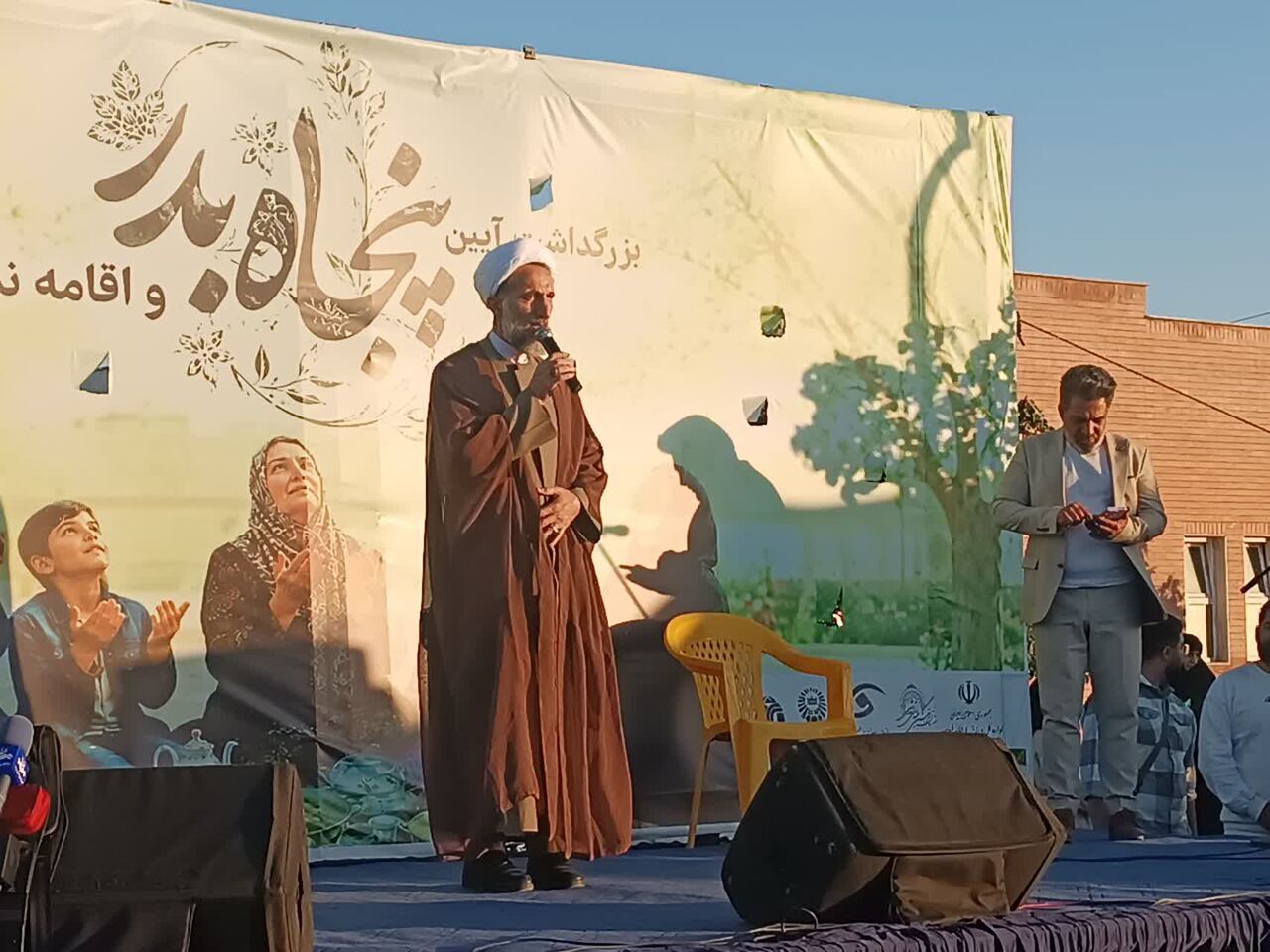 امام جمعه قزوین: ملت ایران با شکرگزاری و پایداری بر دشمنان پیروز شد