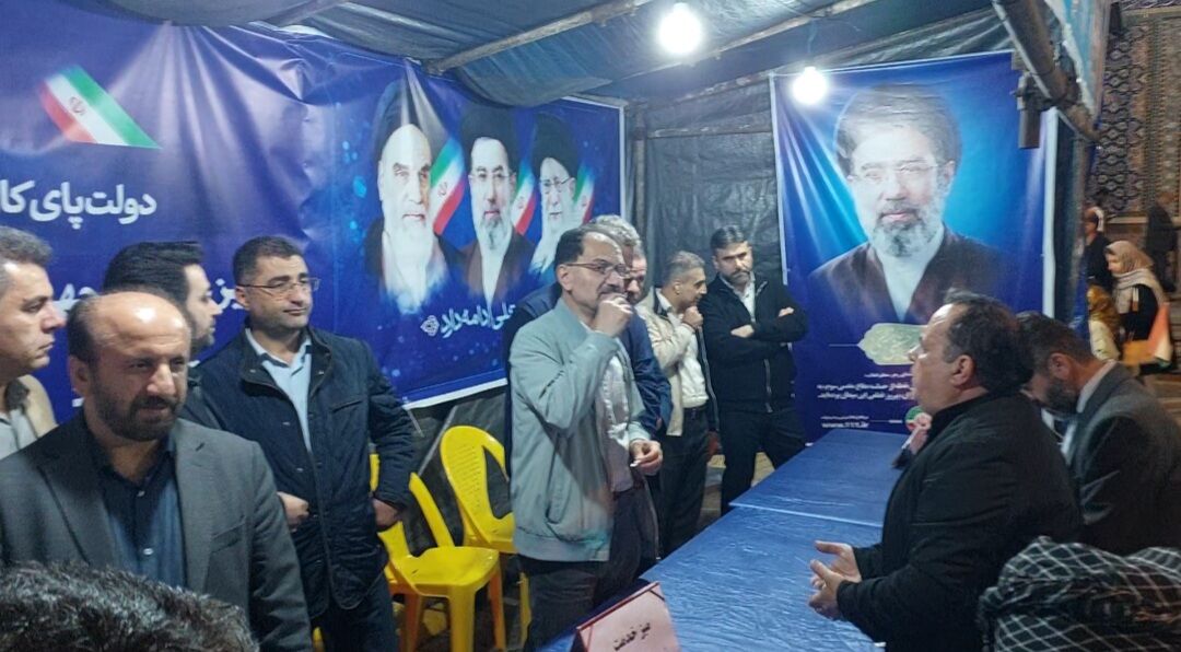 فیلم| برپایی میز خدمت مسوولان در هفتادمین شب اقتدار نوشهری ها