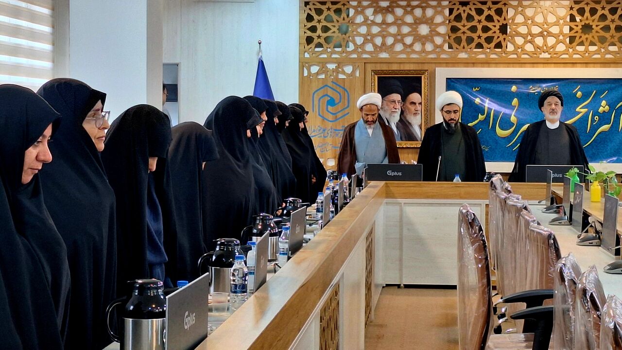 بانوان طلبه اصفهان خواستار نقش‌آفرینی مؤثر در حل مسائل کلان کشور شدند