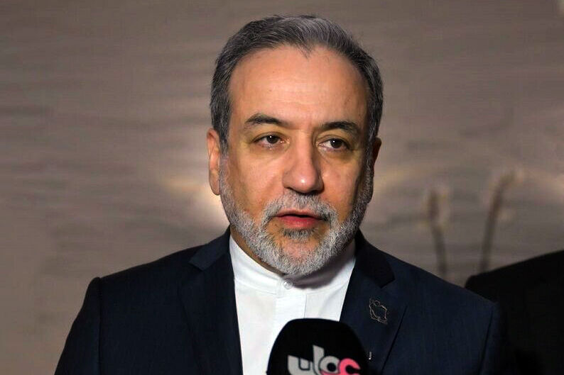 عراقجي: على أمريكا أن تسعى لحل نزاعها مع إيران في غير الساحة العسكرية عراقجي: على أمريكا أن تسعى لحل نزاعها مع إيران في غير الساحة العسكرية