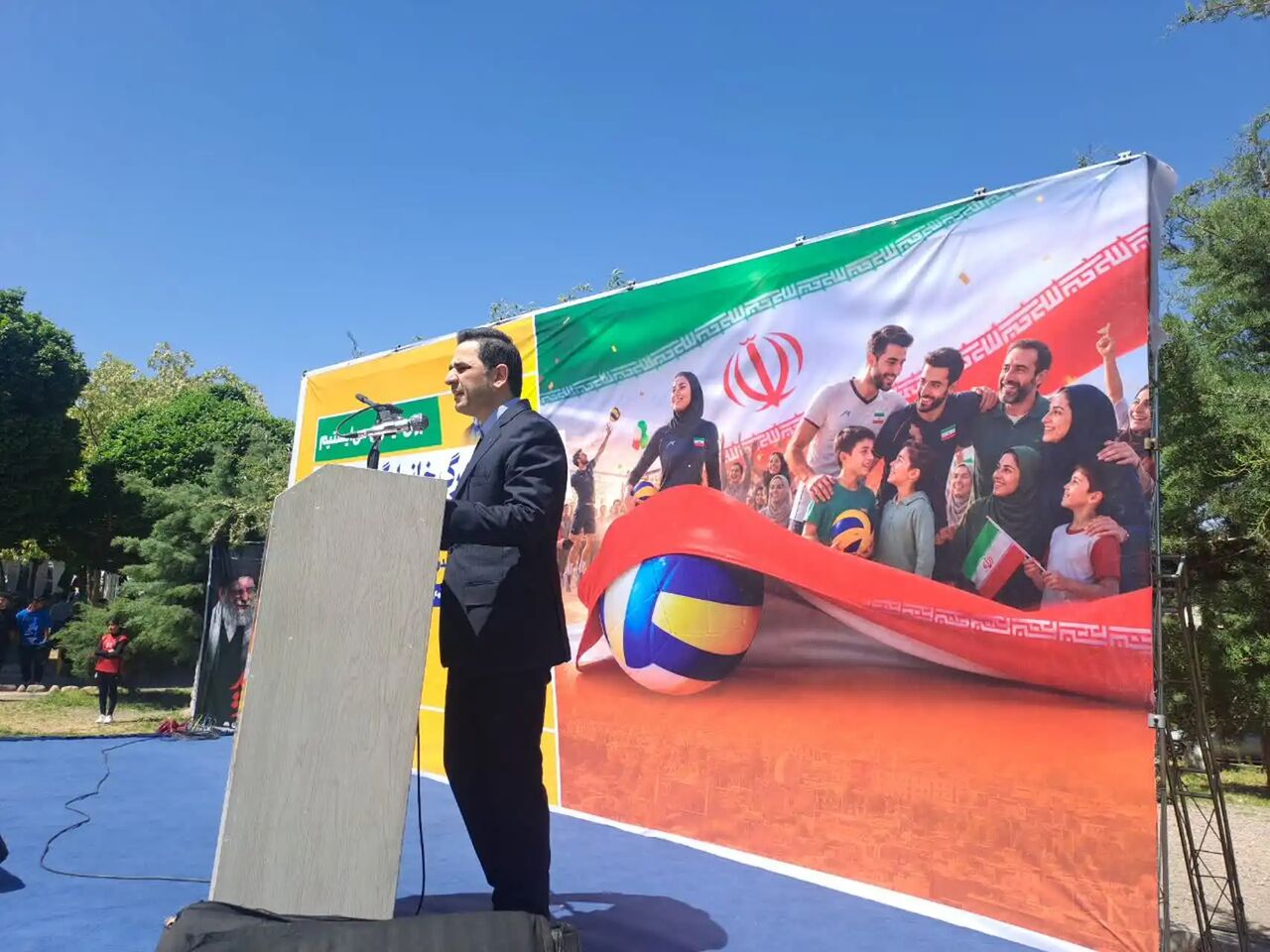 رییس فدراسیون: والیبال در روزهای سخت جنگ میدان را رها نکرد