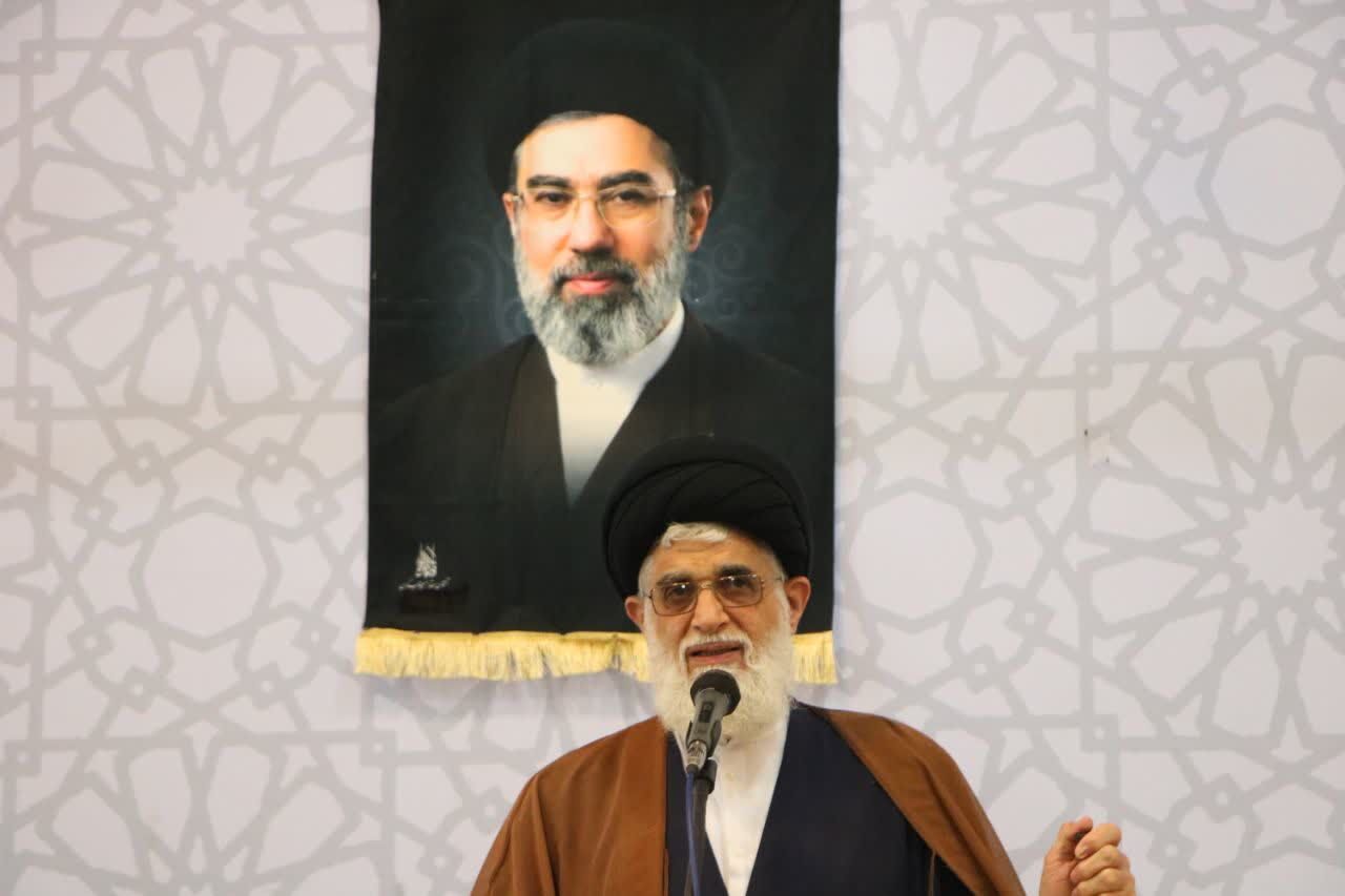 امام جمعه انزلی: دشمن با شبهه افکنی به دنبال رخنه در جامعه است