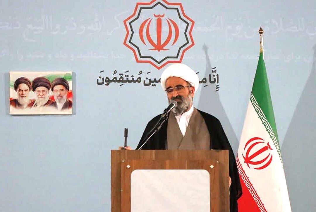 نماینده ولی‌فقیه در سمنان: ایستادگی جمهوری اسلامی، توجه جهانیان را به «تشیّع» جلب کرد