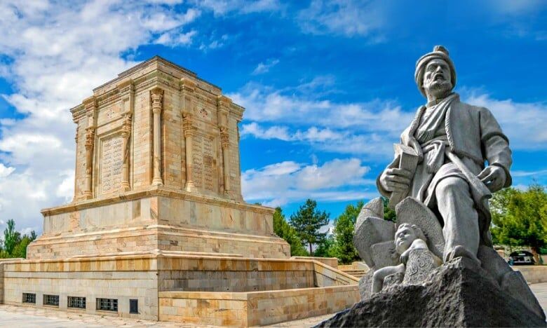 رئیس بنیاد ایران‌شناسی: فردوسی وجدان بیدار ایران و نگهبان هویت ملی است