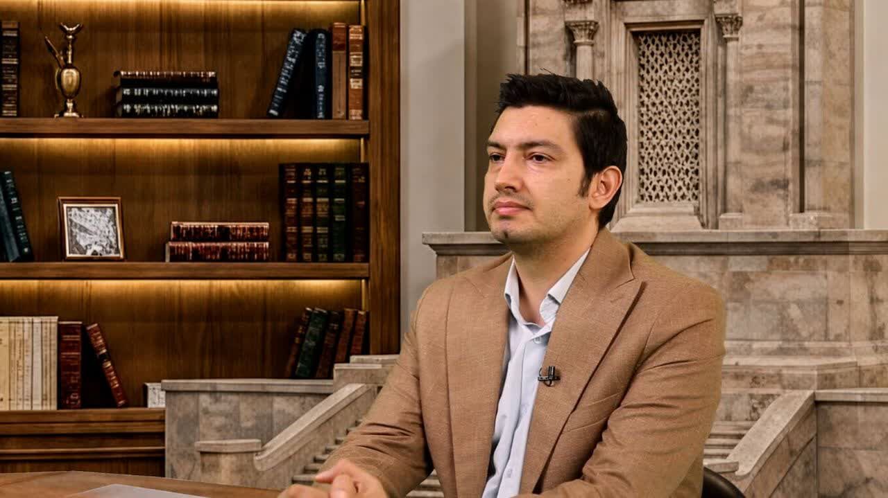 یک پژوهشگر ادبیات: شاهنامه کتاب بالینی دیروز، امروز و هنوزِ ماست