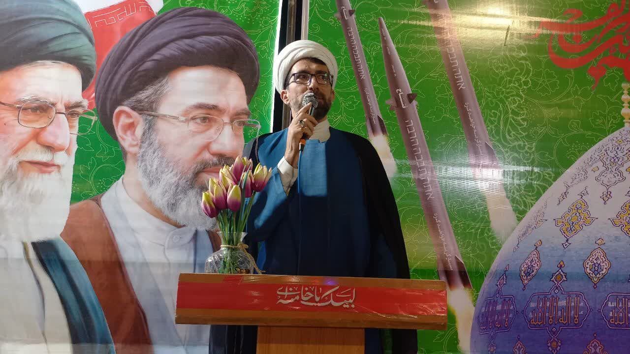 ارزش حضور مردم در میدان به اندازه موشک‌های شلیک شده به پایگاه‌های آمریکا است