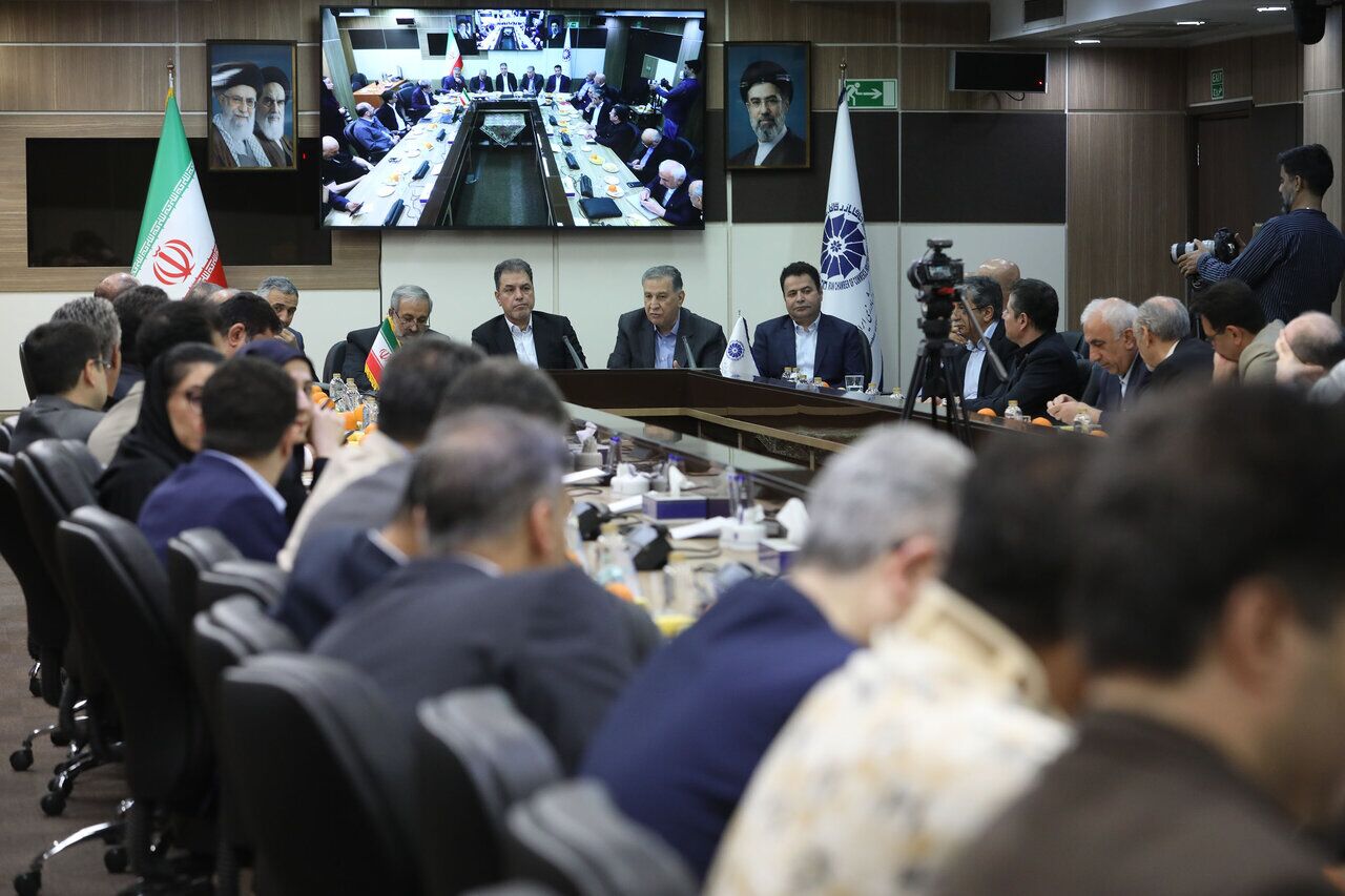 سخنگوی مجمع نمایندگان تهران:اتاق بازرگانی به بازوی اجرایی دولت در حوزه اقتصاد تبدیل شود