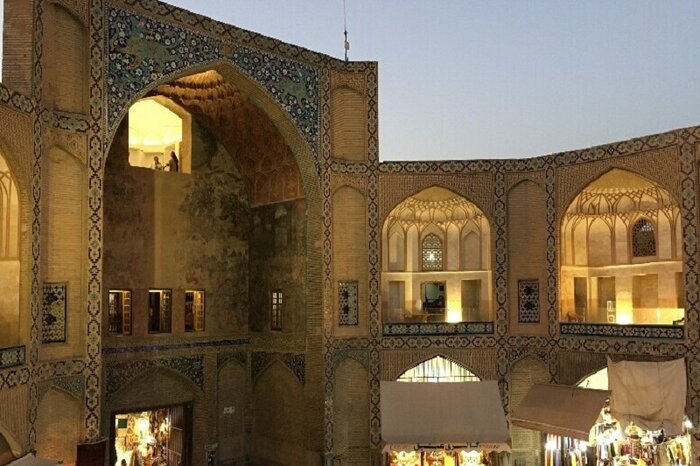 آیا زیست شبانه مرهم زخم های گردشگری اصفهان خواهد بود؟