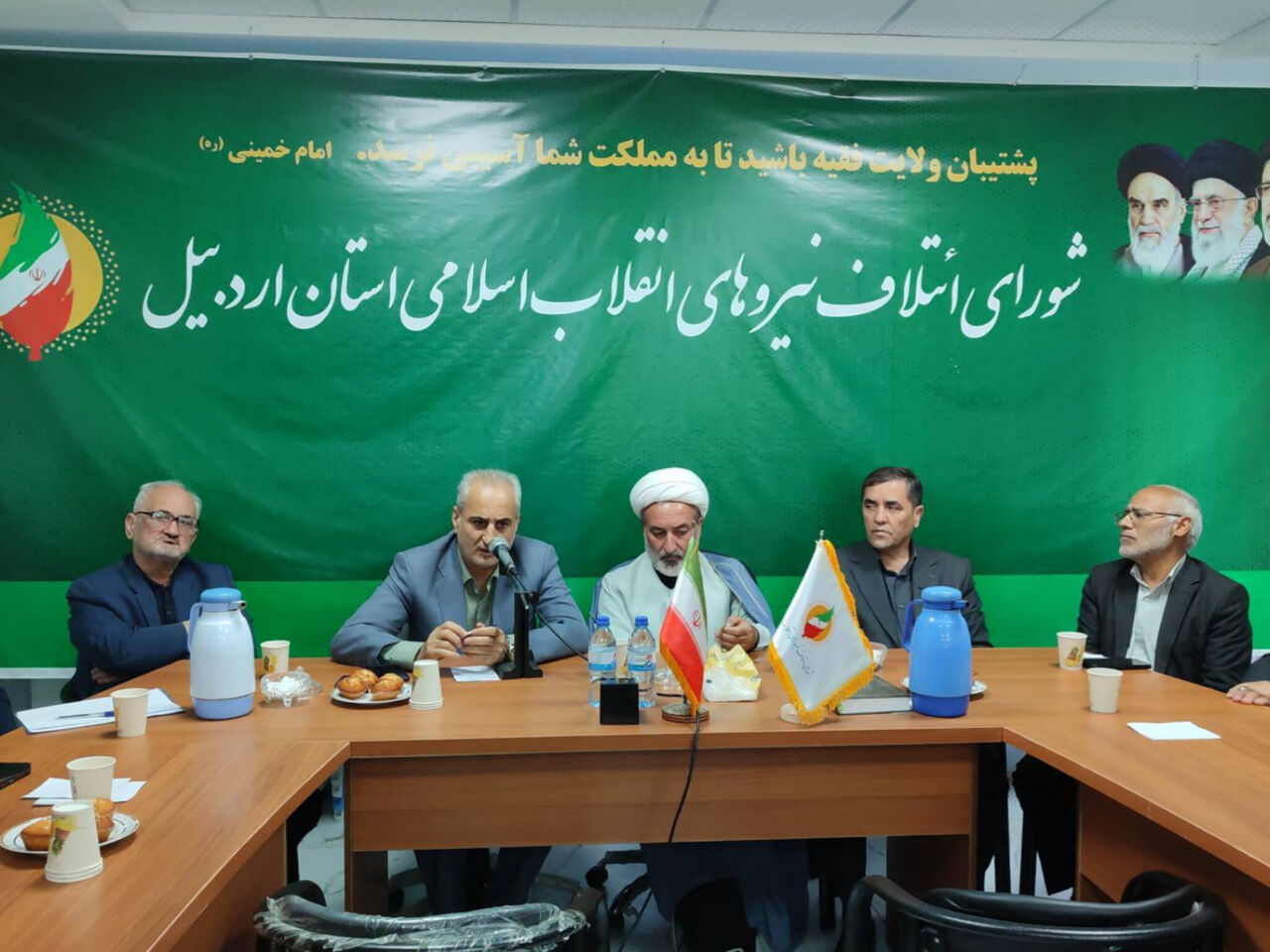 معاون استاندار اردبیل: گروه‌های سیاسی نقش مهمی در تقویت همبستگی ملی دارند