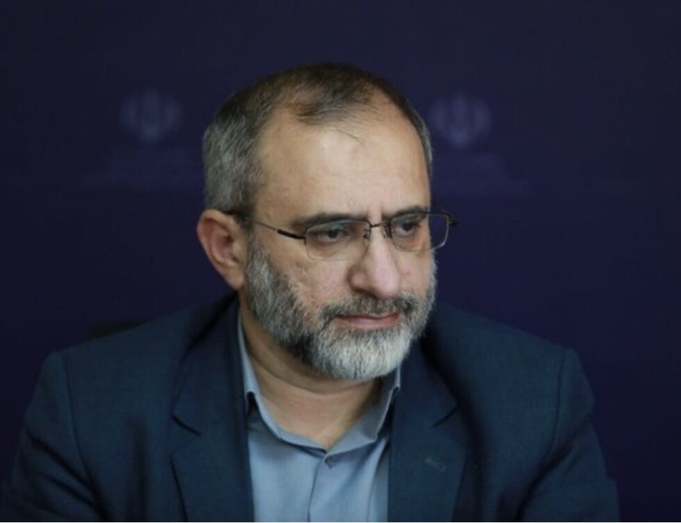 استاندار اسبق مرکزی: بزرگترین پروژه دولت شهید رئیسی، ترمیم امید و اعتماد مردم بود