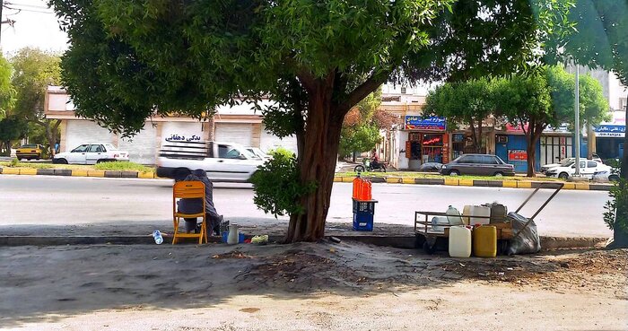گلایه شهروندان سیستان و بلوچستان از کمبود جایگاه سوخت و دسترسی نداشتن به بنزین آزاد