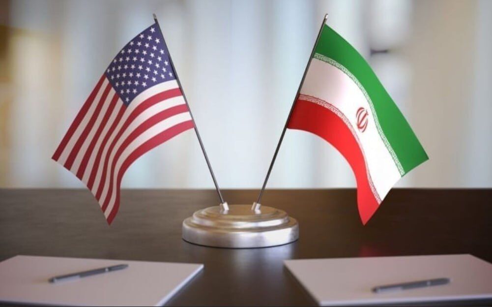 سناتور پاکستانی: مذاکرات ایران و آمریکا در مسیر درستی پیش می‌رود