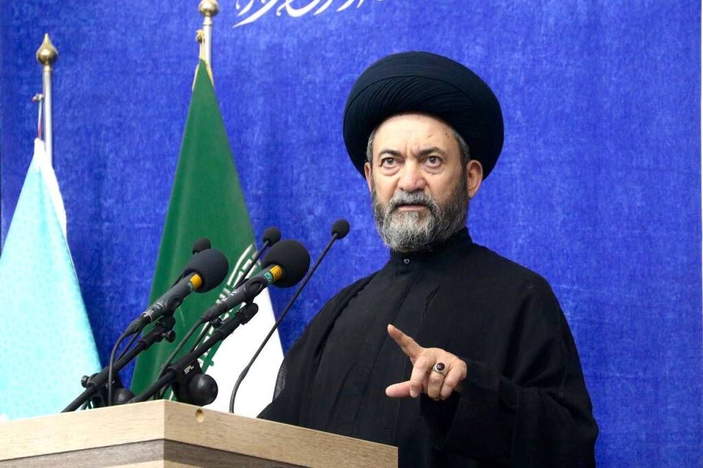 امام جمعه اردبیل: اعترافات آمریکایی‌ها تجلی اقتدار ایران است